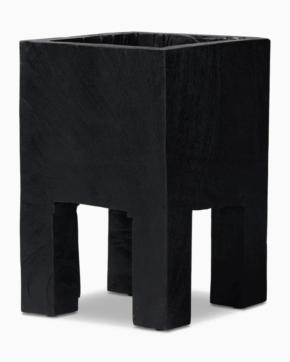 Carbonized Black / Medium