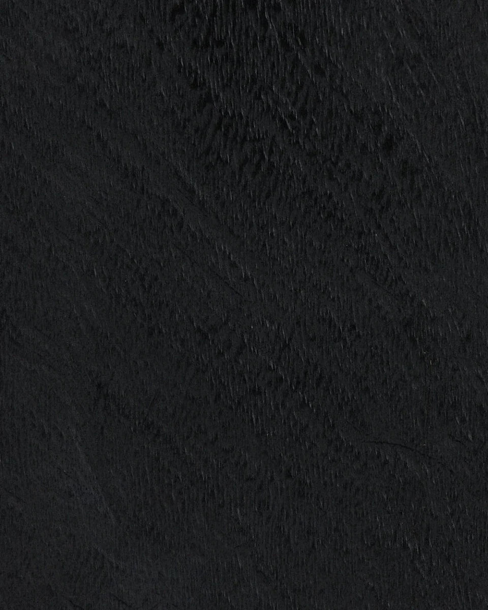 Carbonized Black / Medium