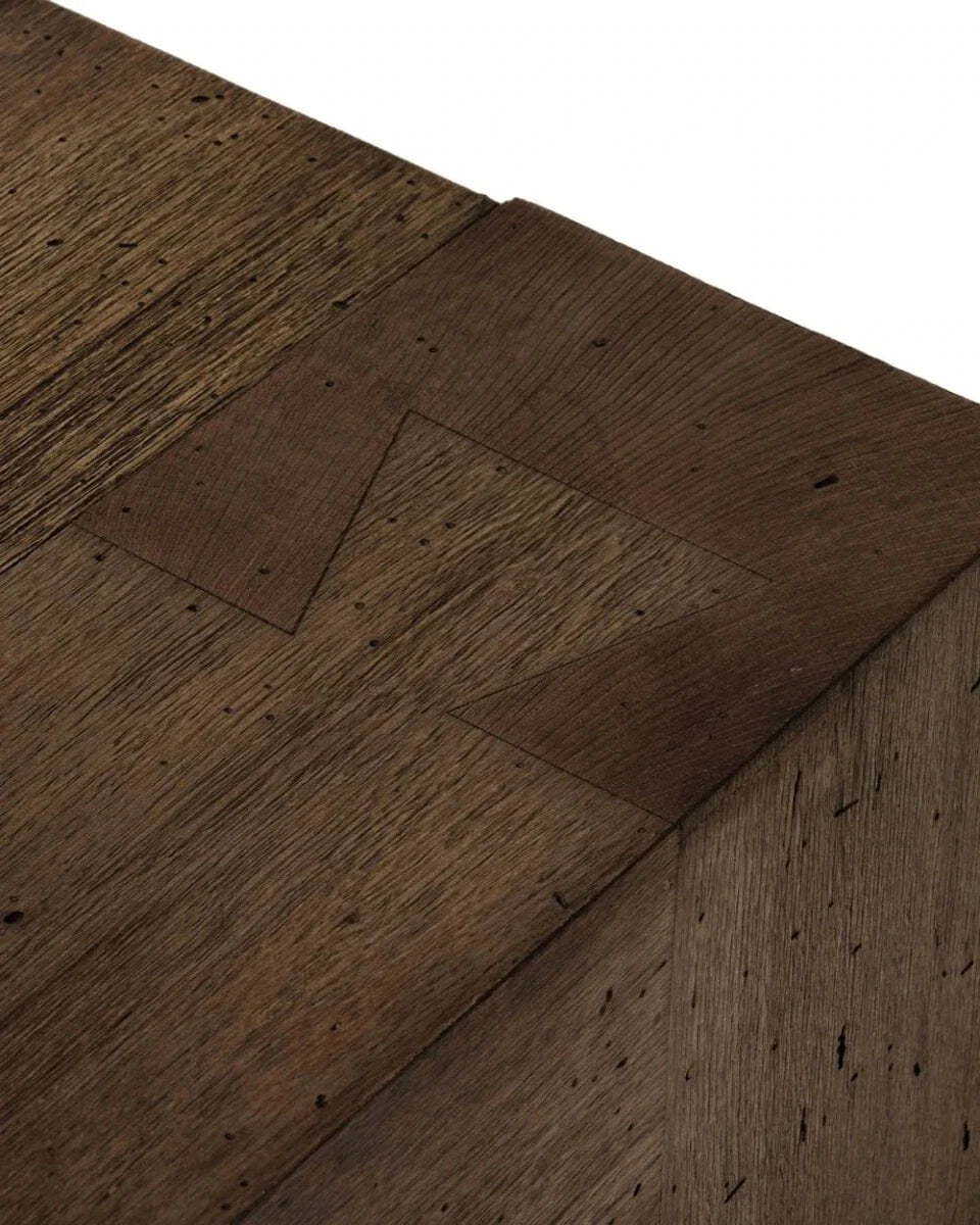 Ebony Rustic Wormwood Oak / 40"