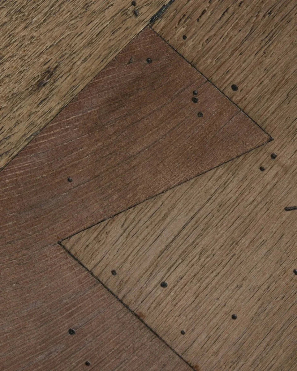 Rustic Wormwood Oak / 40"