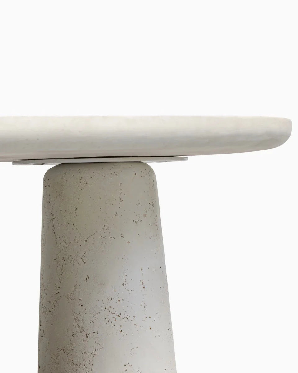 Aged White Concrete / Small (26")