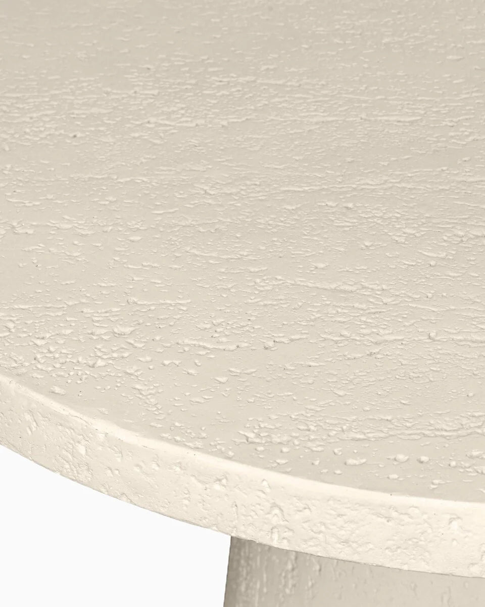 Coarse Ivory Concrete / Bar