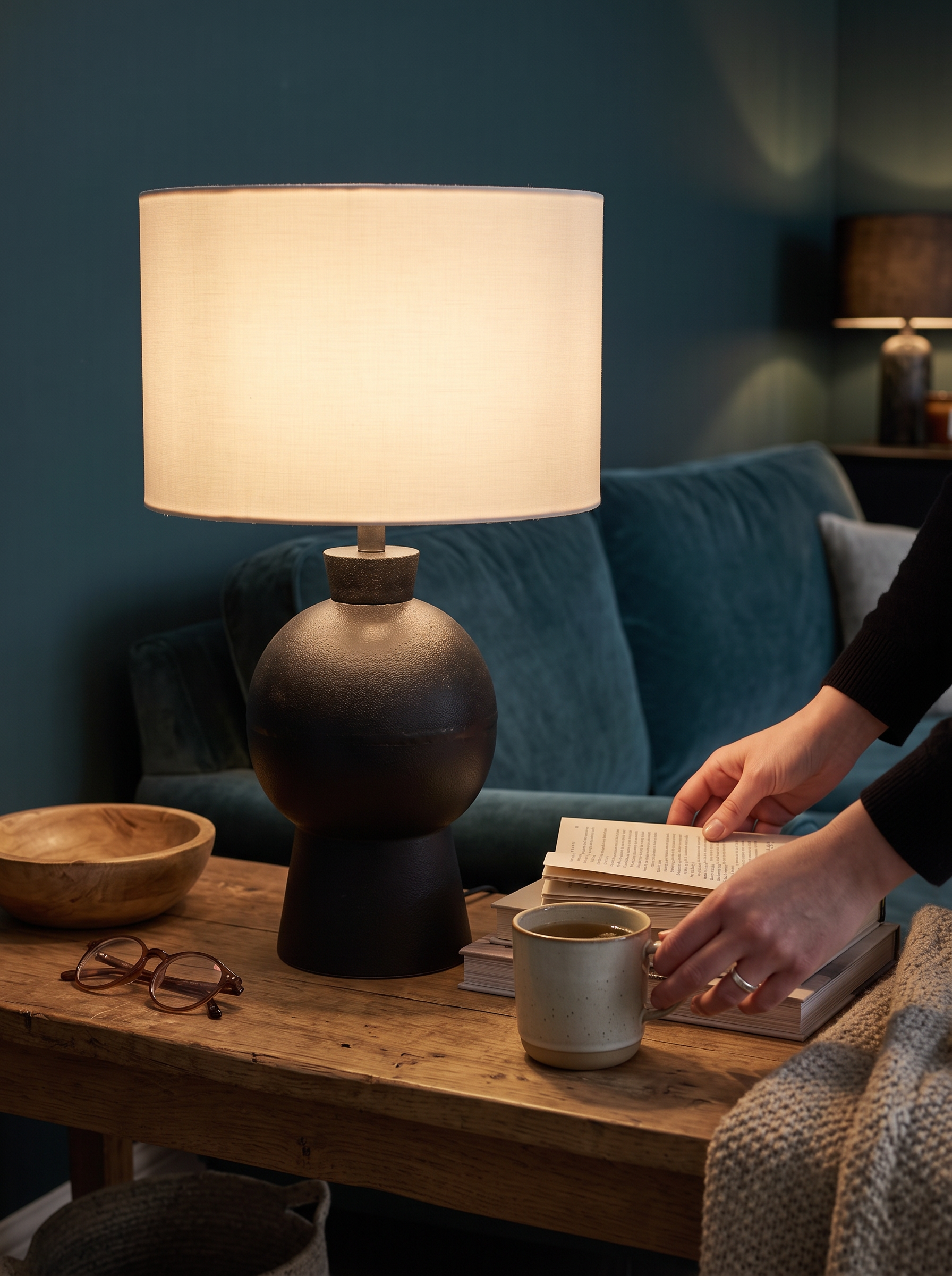 Kelita Table Lamp lifestyle 2