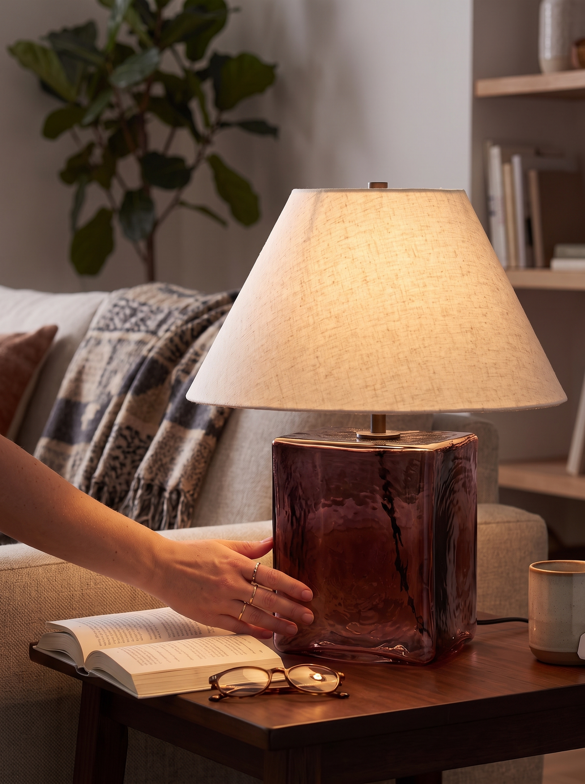 Saylor Table Lamp lifestyle 2