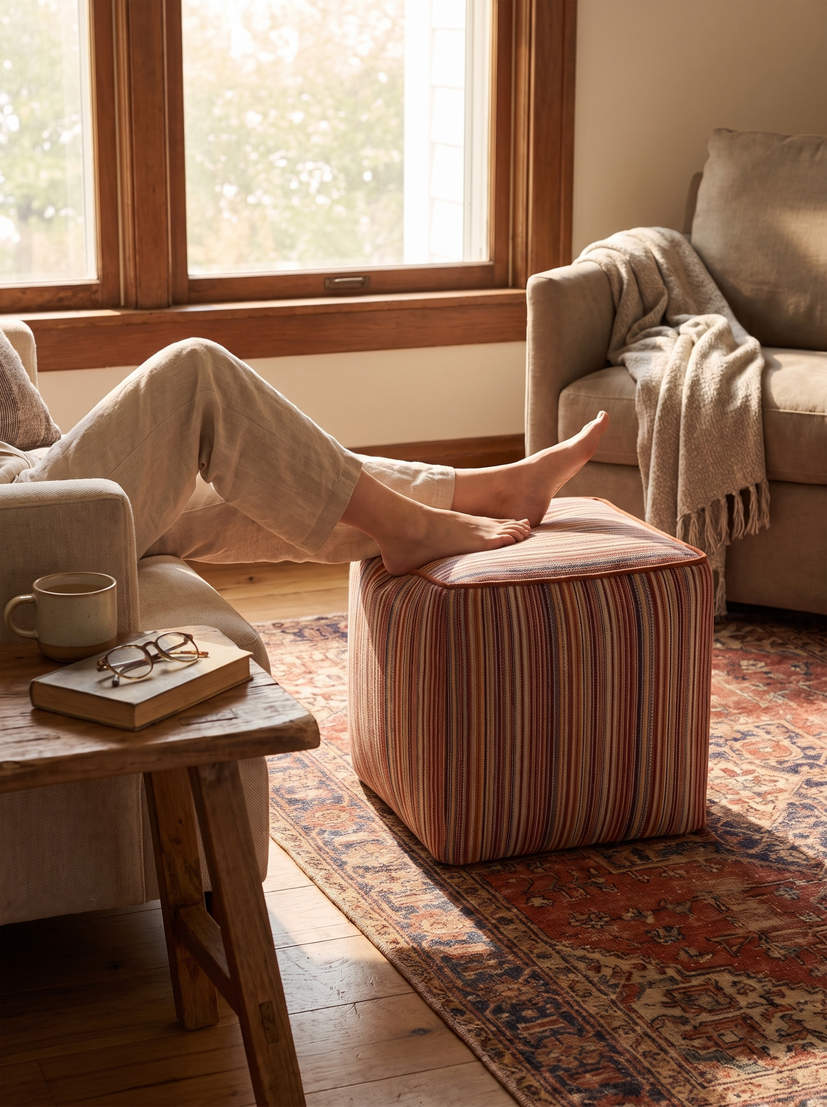 Zahara Outdoor Pouf lifestyle 3