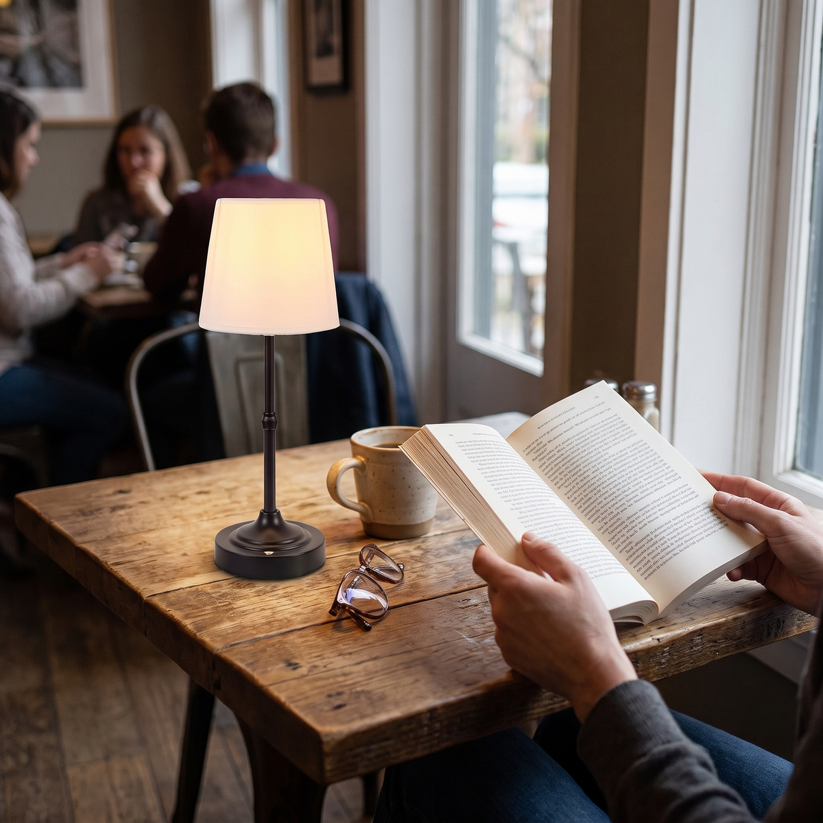 Dimmable Cordless Table Lamp lifestyle